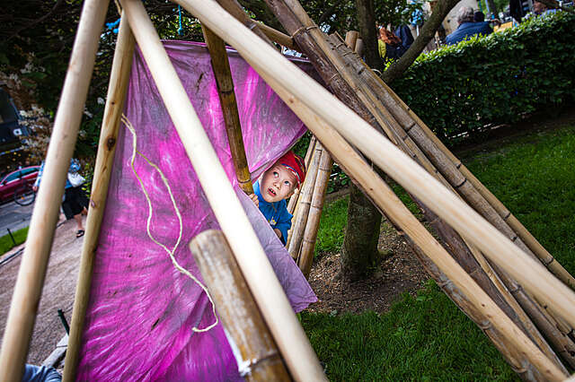 Espan arkkitehtuurikesä: Jaana Räsäsen majanrakennustyöpaja. 30.6.2015.