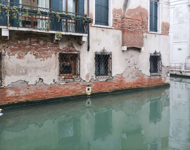 Picture of the building facade at the water's edge